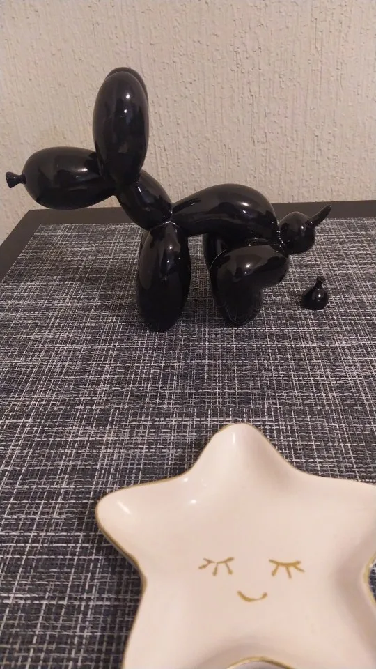 Silly Pooch: Resin Balloon Dog Sculpture for Whimsical Decor photo review