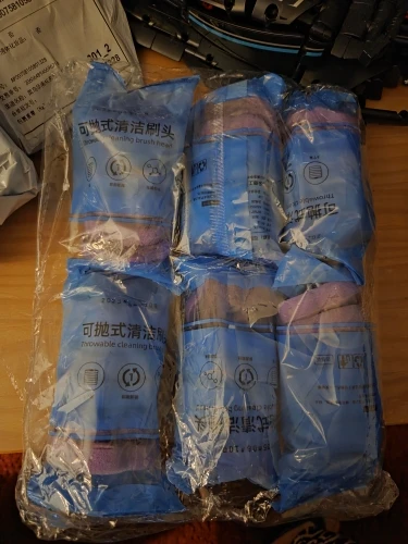 CleanWave™ - Szczotka do czyszczenia toalety z wymiennymi wkładkami