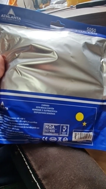 Fita Tira De Led 5050 5m Leds A Prova D'agua Branco Quente com silicone (Sem Fonte) photo review