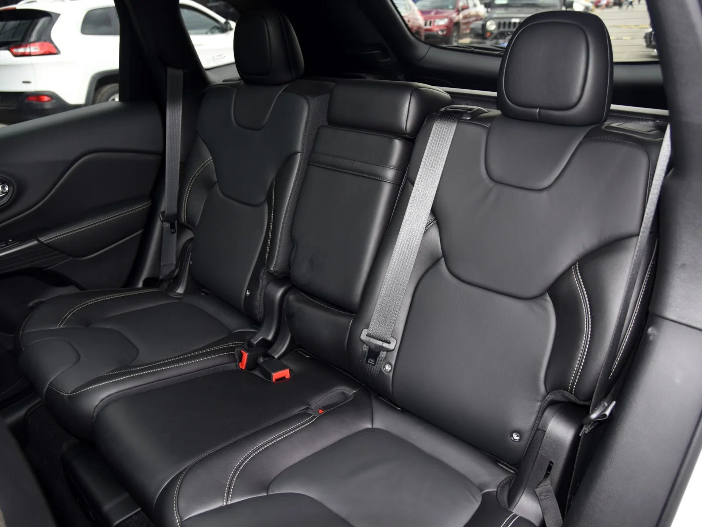 Fundas De Asiento Compatibles Con Jeep Cherokee KJ Conductor Y Pasajero A Partir De 2001 – 2008, Número De Color: 115