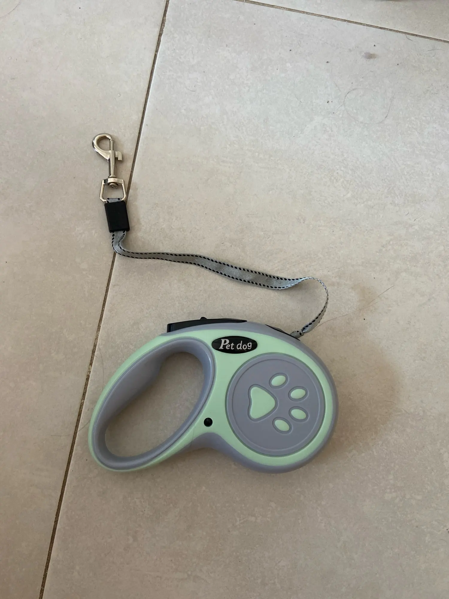Pawfect Stride, Retractable Leash for Small Dogs & Cats - Durable Design for Outdoor Adventures photo review