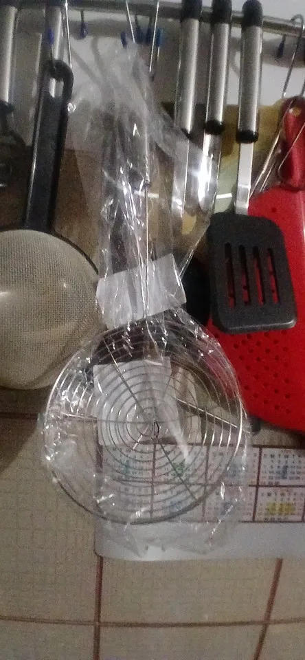 3 Size Set Stainless Steel Colander Household Noodle Dumpling Hot Pot Filter Screen Pearl Line Drain Large Fried Strainer photo review