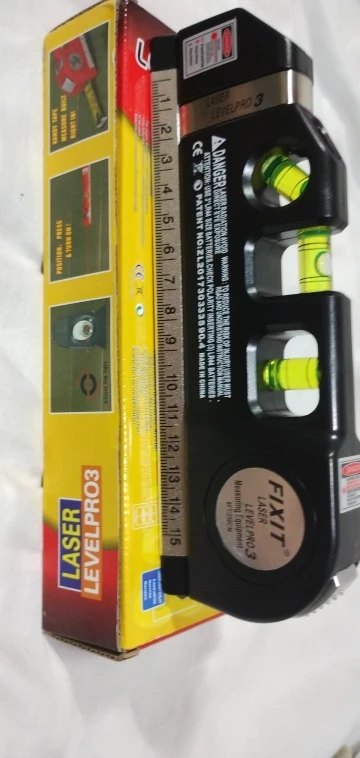 Ferramenta de Medição 4 em 1 - Nível Laser photo review
