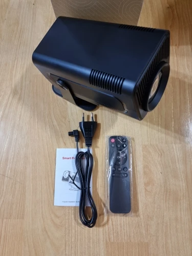 Magcubic HY320 Projector photo review