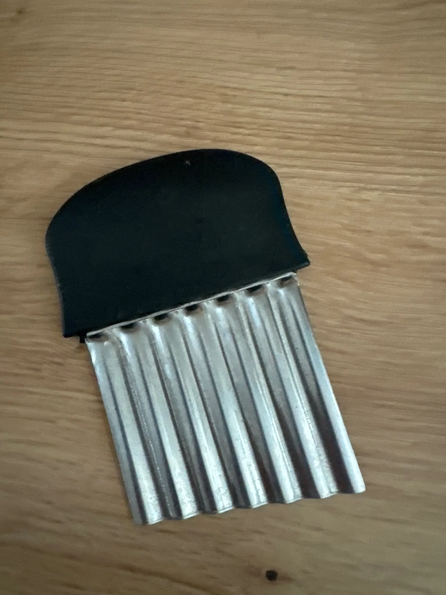 1pc Corrugated Cutter Corrugated Knife Upgraded Metal Corrugated Cutter Safety Kitchen French Fries Cutter Corrugated Slicer For Fruits Vegetables Salad Carrots French Fries Kitchen Tools Cheap Stuff photo review
