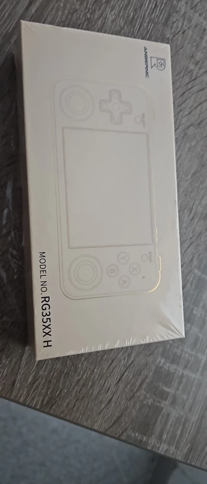 ANBERNIC RG35XX H photo review