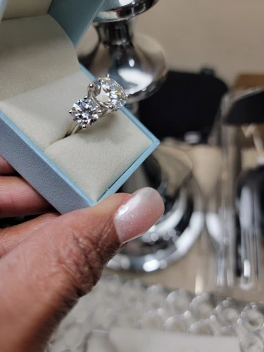 11cttw D Färg Moissanite Diamond Lyxig Förlovning Sterling Silver Ring För Kvinnor 3 Stone Ring tullsmycken photo review