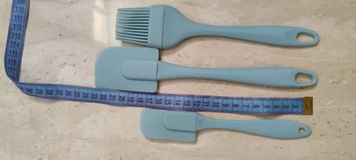 3Pcs Cream Scraper DIY Bread Cake Butter Spatula Mixer Oil Brushs Kitchen Baking Tools Silicone Spatula Non-stick Kitchen photo review