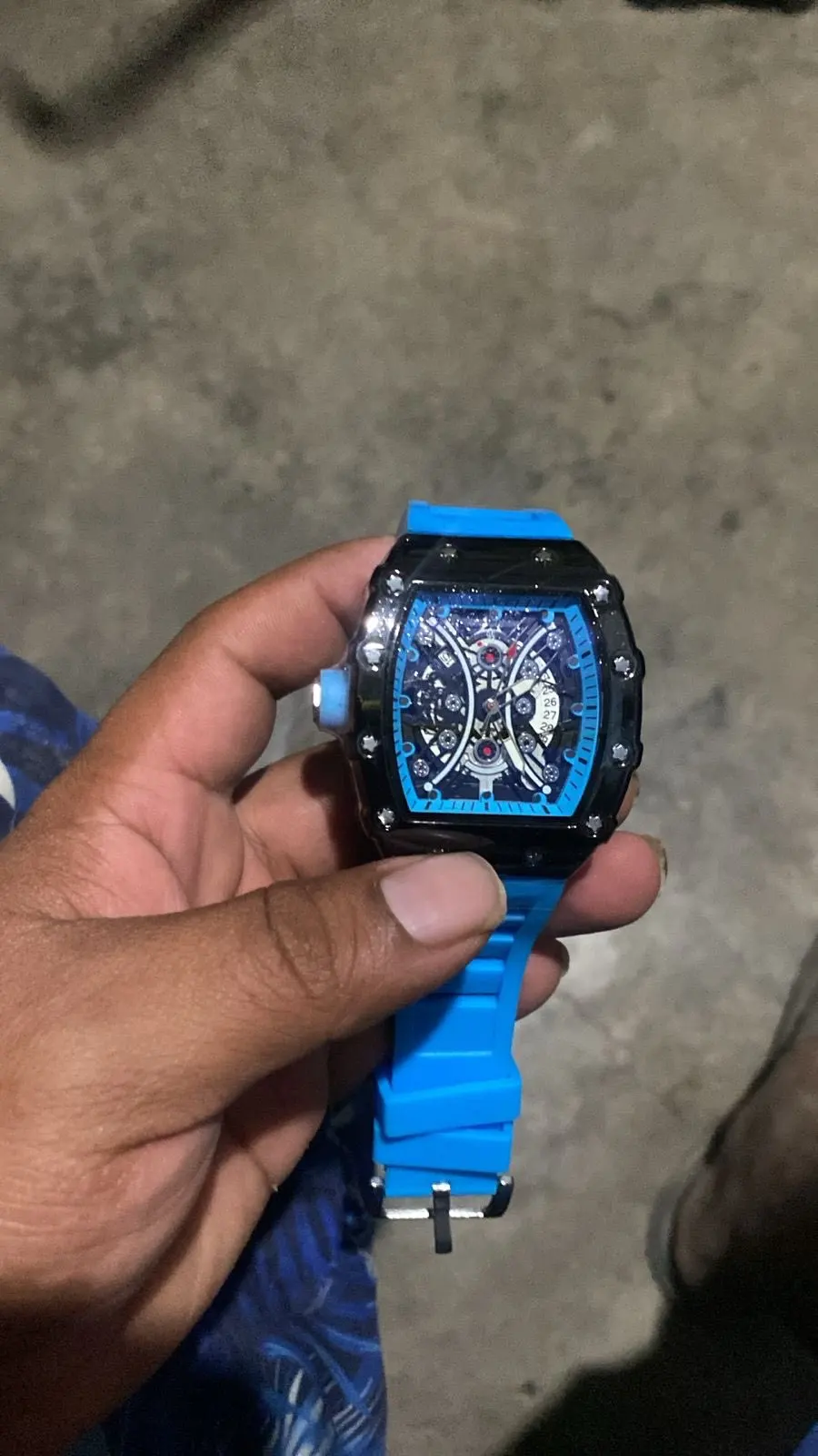Relógio masculino luz marca de luxo barril vinho dial moda noite brilho relógio esportivo calendário reloj l146 photo review