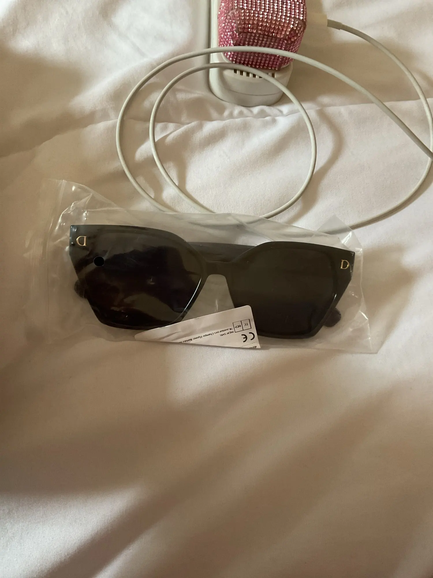 Luxury Cat Eye Sunglasses Women Glamour UV400 photo review