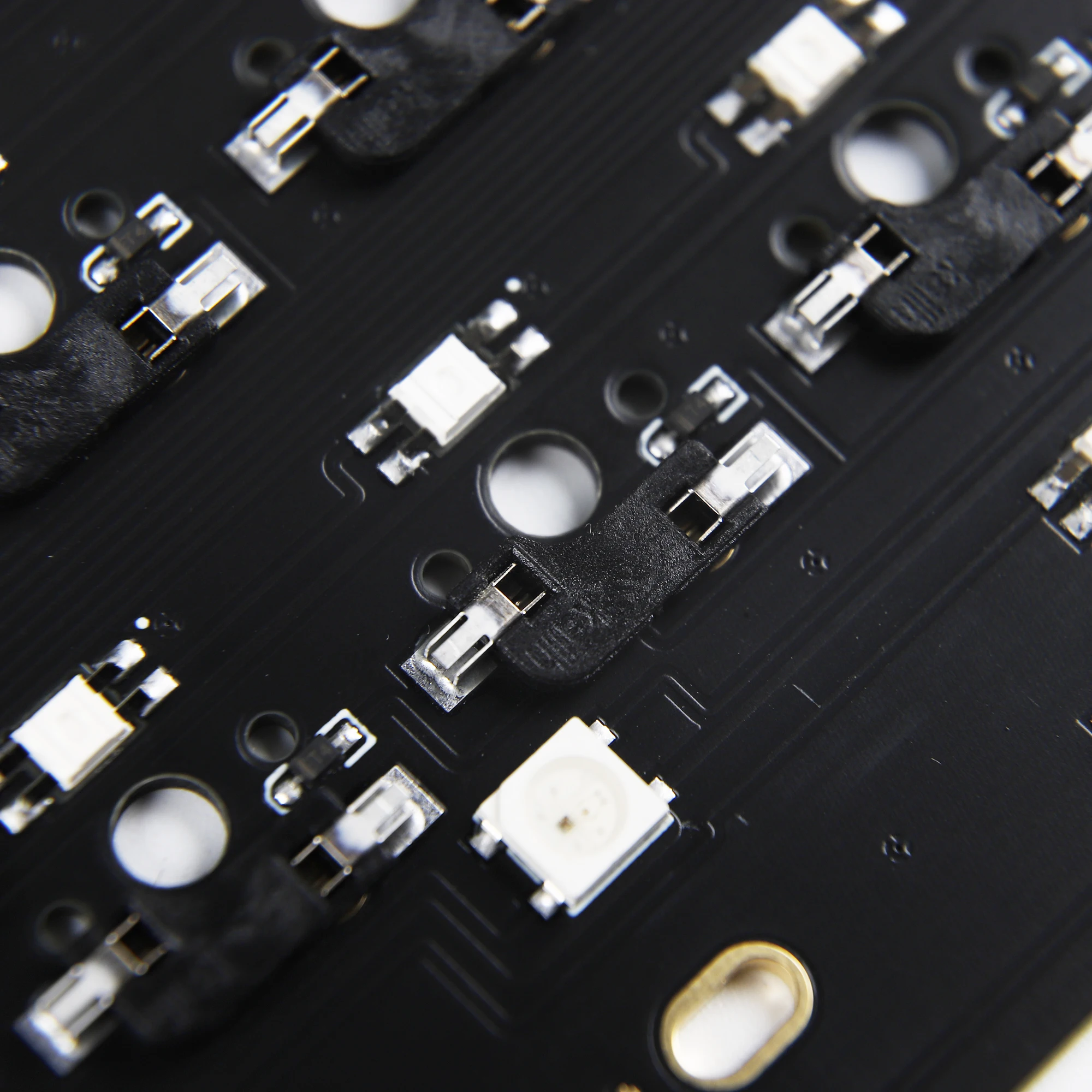 Soquete Kailh Totalmente Programável Pcb v4 84 Rgb Vial Suporte Ansi Iso Substituível Ymd75 v2 v3 v4 - Imagem 2