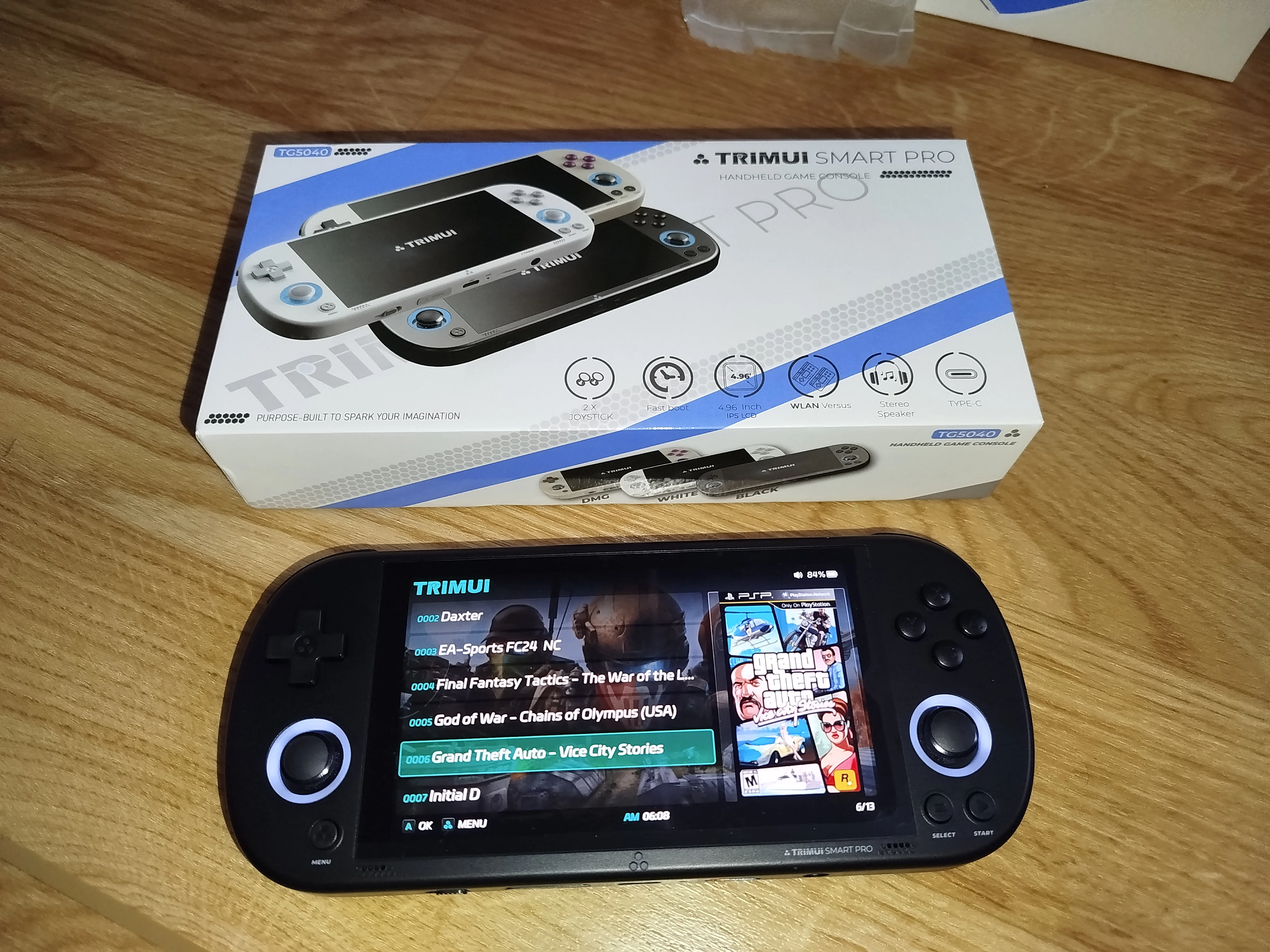 Retroid Pocket 5 Handheld Game Console photo review