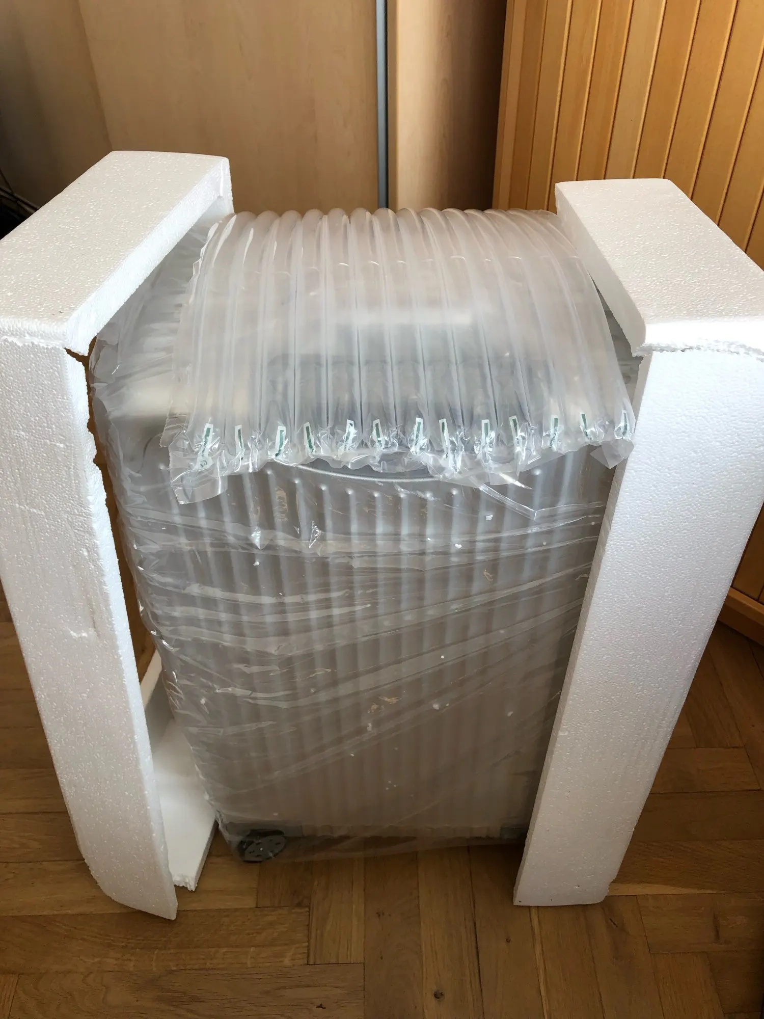 Oros Silver Aluminum Suitcase