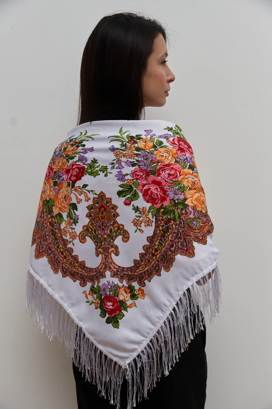 Рисунок 3 - Платок женский с бахромой