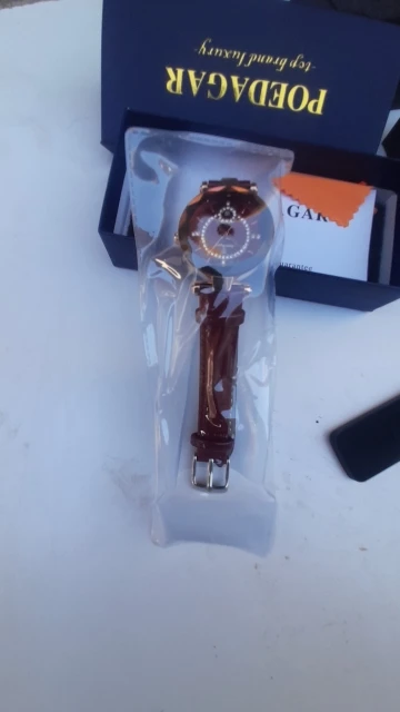 POEDAGAR Luxury Watch for Women High Quality Waterproof + box photo review