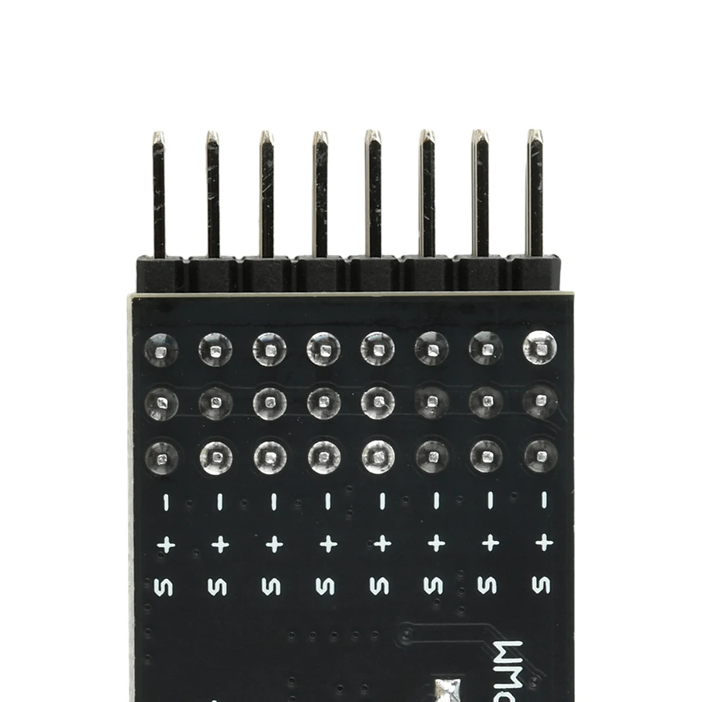 Détail des soudures et composants du convertisseur SBUS vers PWM 8 canaux – Module RC plug-and-play.