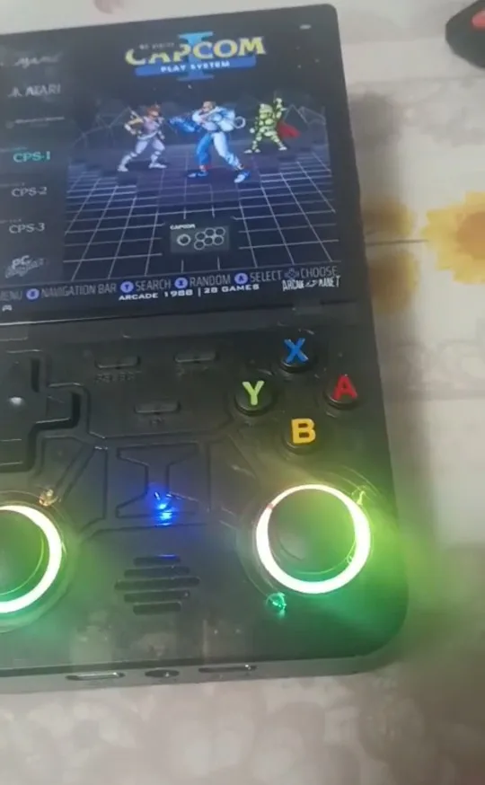 R36 ULTRA photo review