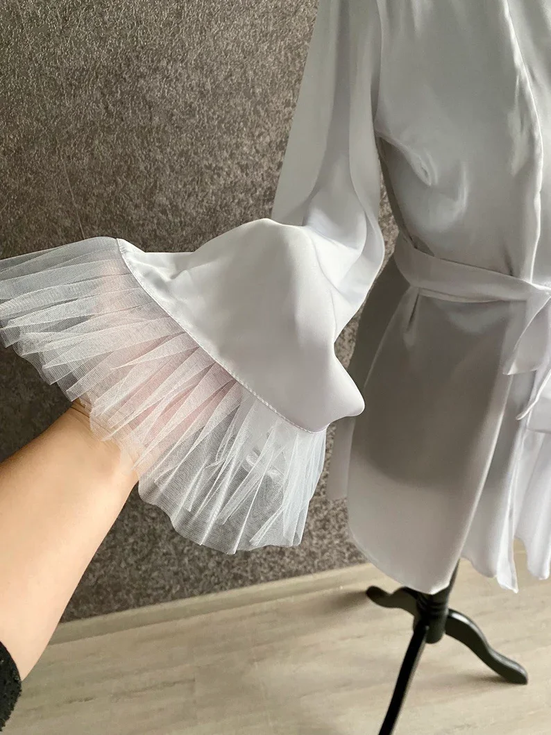 White Bridal Gown with Lace Tulle Robe Luxury High Grade Bathrobe Sexy  Nightwear Women's Robe Silk Satin Pajamas Bride Dressing - AliExpress  200574005
