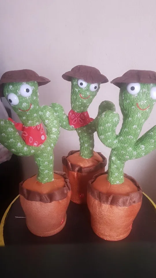 Kit 1/2 Cacto Dançante e Falante Interativo Recarregavel Reproduz Voz, Música, Dança, Luzes, Pelúcia Boneco Brinquedo+cabo photo review