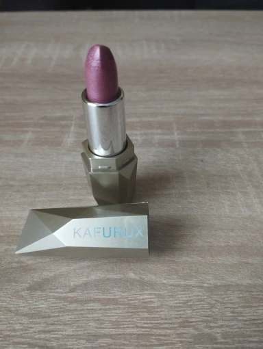 Red Metallic Longlasting Glitter Lip Glaze Lipstick photo review