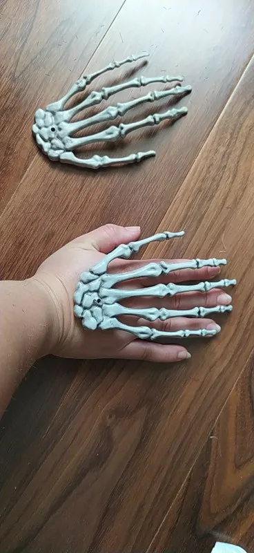1 paar Halloween Gefälschte Skeleton Hände Knochen Scary Menschlichen Hand Zombie Party Terror Requisiten für Halloween Dekoration Liefert photo review