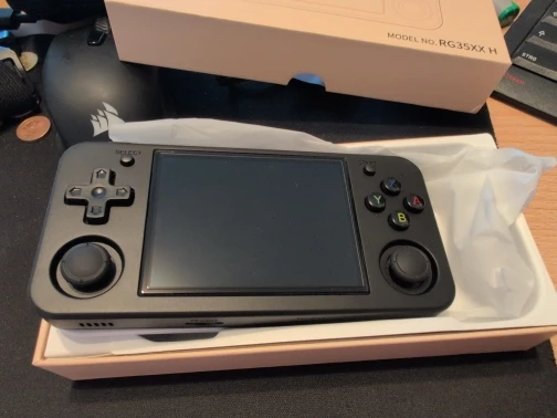 ANBERNIC RG35XX H photo review