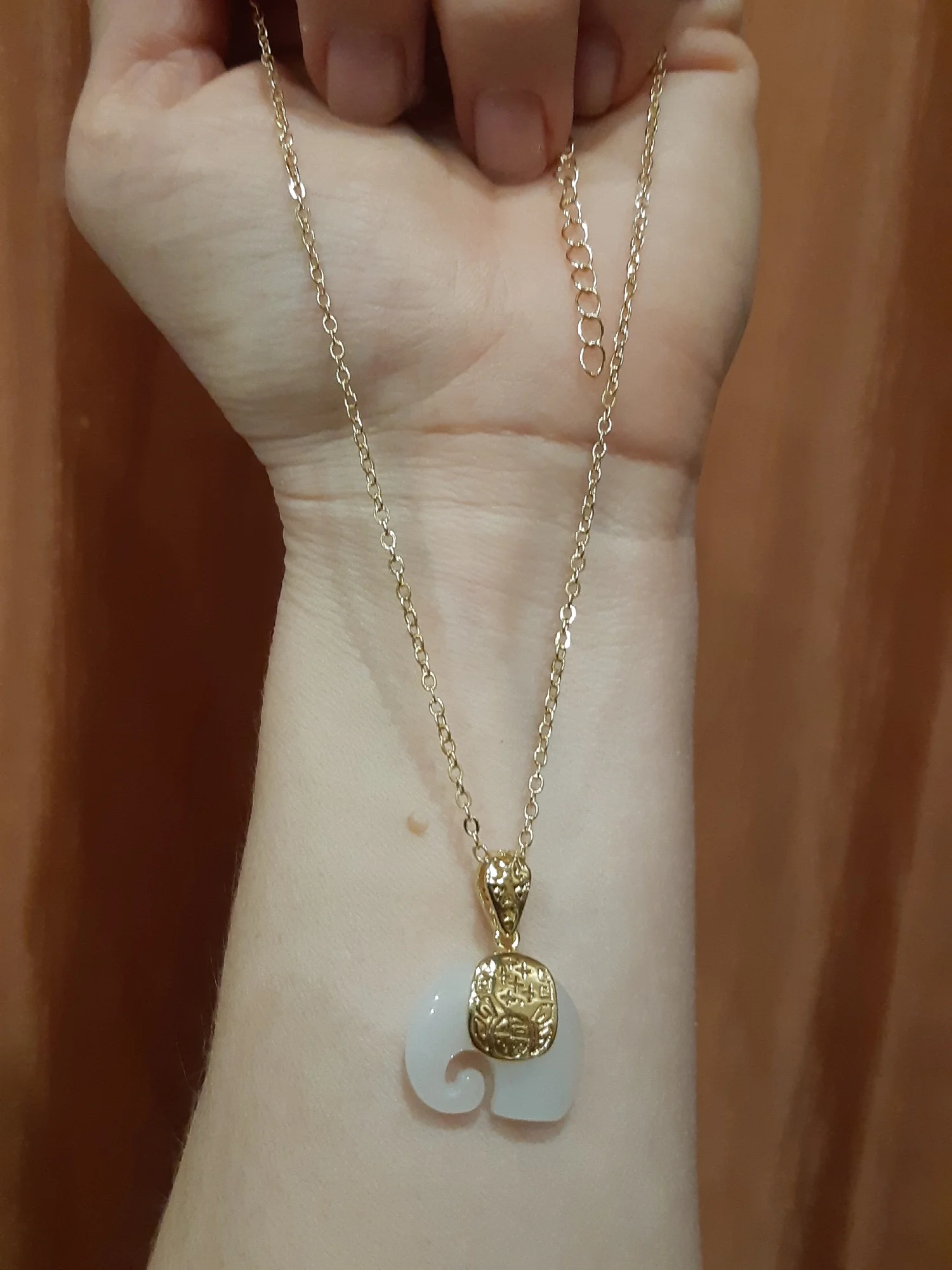 Cute Green & White Imitation Jade Elephant Peace photo review