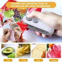 Mini-scelleuse de sacs USB rechargeable 2-en-1 : Scelleuse thermique et coupe-sac portable pour sacs alimentaires, idéale pour la conservation des collations et comme gadget de cuisine 4