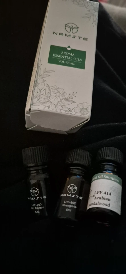 100 مللي زيوت عطرية للفواحات