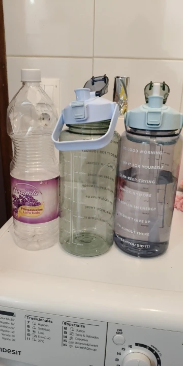 1pc Large Capacity Portable Water Bottle with Time Marker photo review