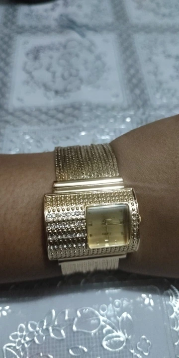 Creative 2022 Fashion Luxury Ladies Watches Top Brand Gold Steel Strap Waterproof Women's Bracelet Wristwatch Zegarek Damski photo review