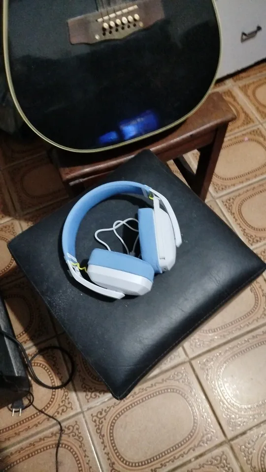 BINNUNE BW06 2.4GHz Wireless Gaming Headset with Mic for PS5 PS4 PC Mac Playstation Bluetooth Gaming headphone with Microphone photo review