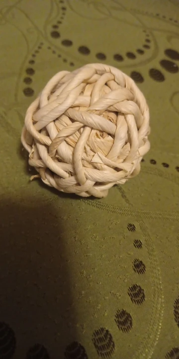 Grassy Fun: 7cm Braided Ball Chew Toy for Small Animals photo review