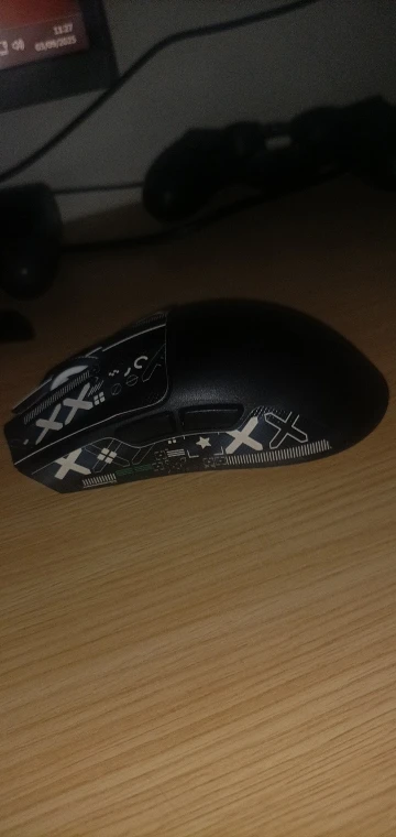 Ratón Bluetooth Attack Shark X6 PAW3395, conexión triple 2,4, base de carga magnética táctil RGB, ratón Macro para juegos photo review