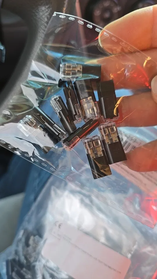 Electrical Wire Terminal No Stripping Quick Cable Connectors Dual Line Interconnection Detachable Safety Electric Wire Connector photo review