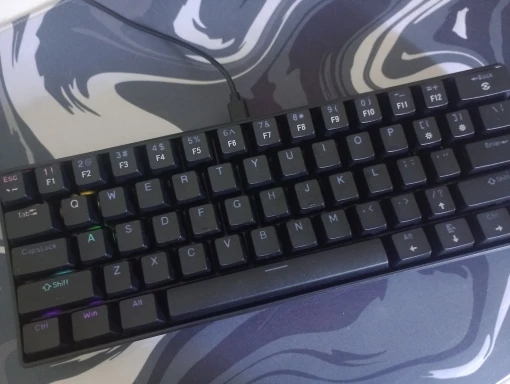 APAYADO K61 60% Wired Mechanical Keyboard RGB Backlit photo review