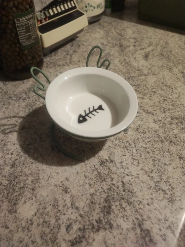 Ceramic Raised Pet Bowl - Perfect for Outdoor Feeding and Drinking, Providing Elevated Dining for Cats and Dogs, Essential Pet Supplies photo review