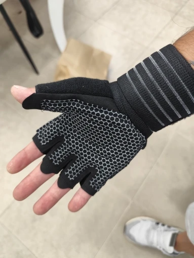 GOUNOD Weightlifting Gloves Wristband Support Breathable Anti-Slip Sports Gym Gloves photo review