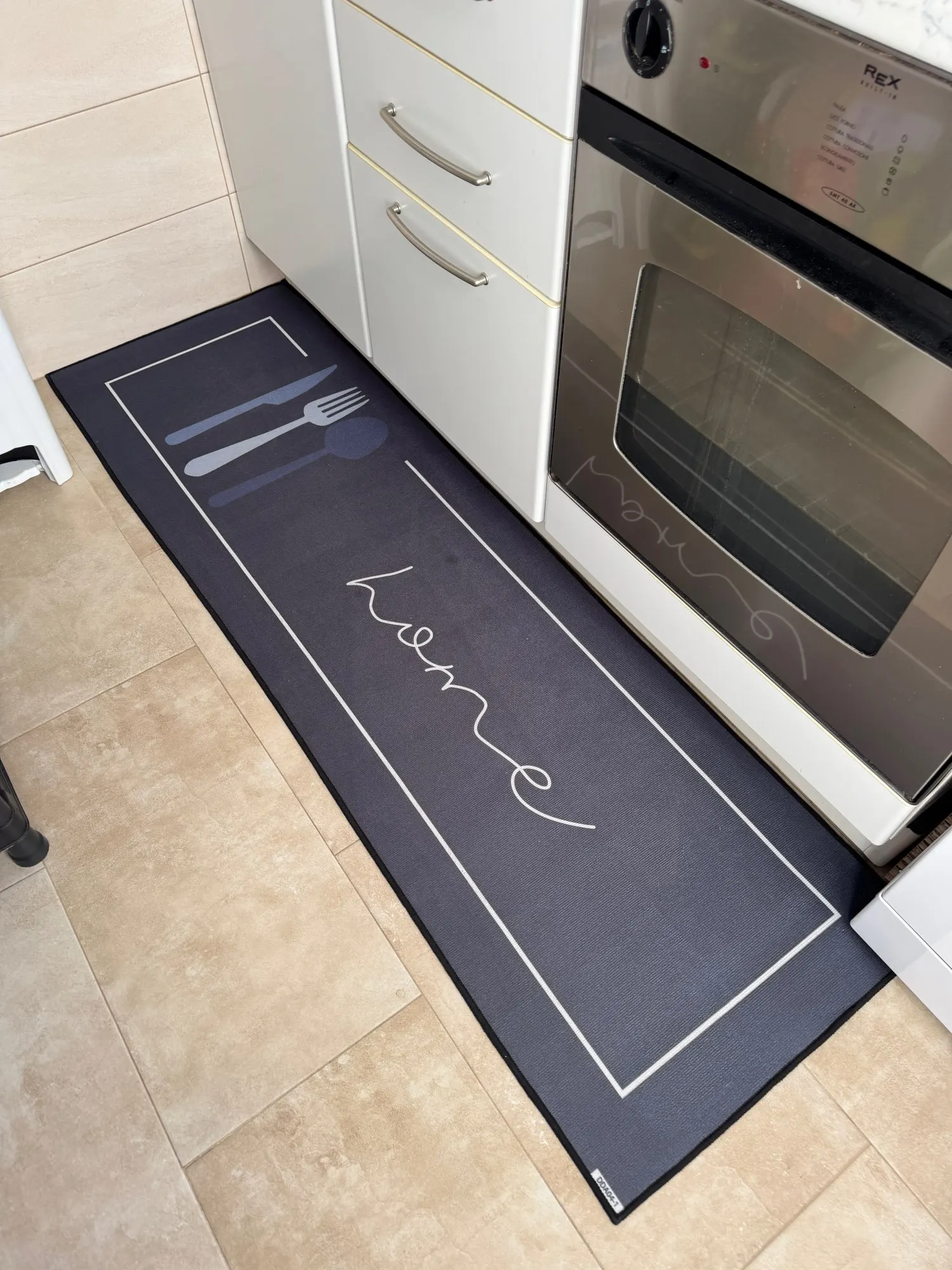 Soft Anti-Slip Area Rug for Various Rooms photo review