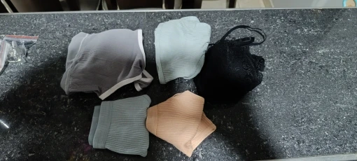 Women's Sexy Underwear Seamless Sports Bra high elasticity Deep U-Shaped Without Steel Ring Yoga Bra Top photo review