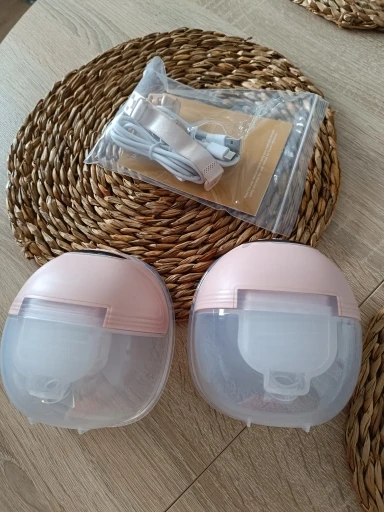Wearable Breast Pump - Hands-Free, Electric, Portable, Silent, BPA-Free Milk Collector photo review