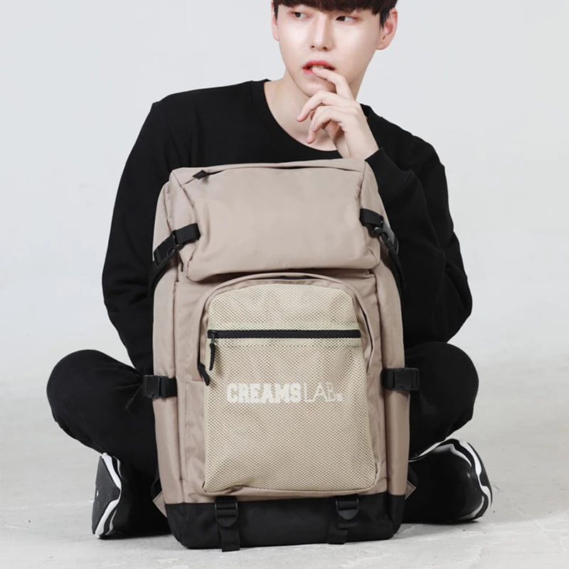 믿을 수 없는 할인가와 뛰어난 품질을 겸비한 Cream Wrap Backpack
