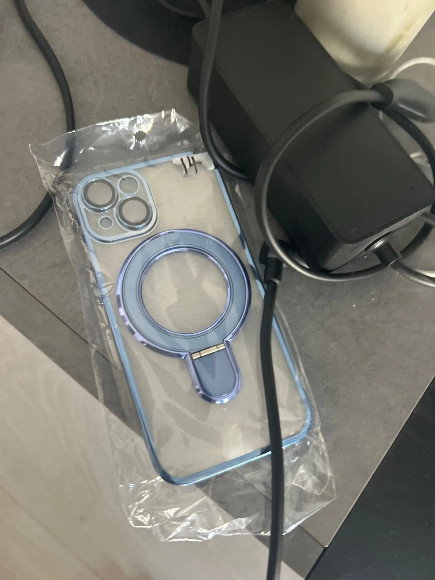 Luxury MagSafe Bracket Case for iPhone photo review