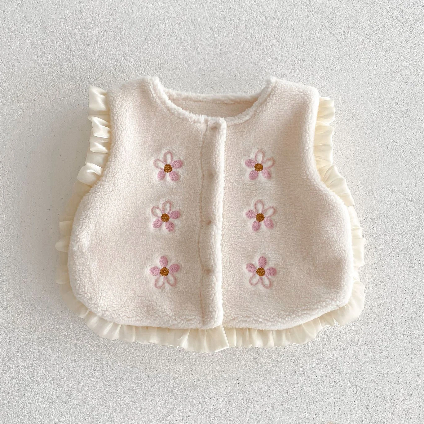 

Angoubebe 555T200 Spring Baby Girls Floral Embroidery Ruffle Fringe Fluffy Vest Wholesale