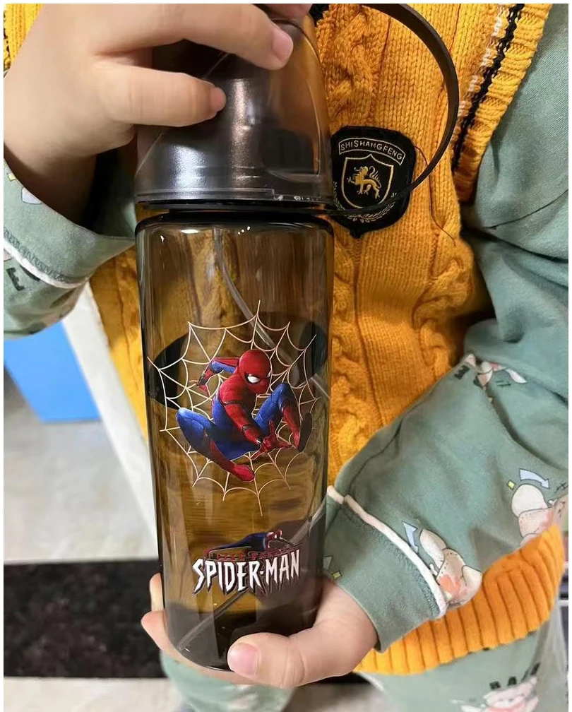 https://ae01.alicdn.com/kf/A3deb5676b140481db8110a2571b23b94x/NEW-600ML-Marvel-Avengers-Spiderman-Ironman-Water-Bottles-Cartoon-Big-Size-Spiderman-Children-Sports-Leak-proof.jpg