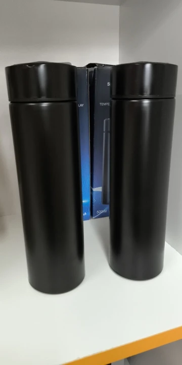 Garrafa Térmica Em Aço Inox Com Termômetro Digital 500ml Led photo review