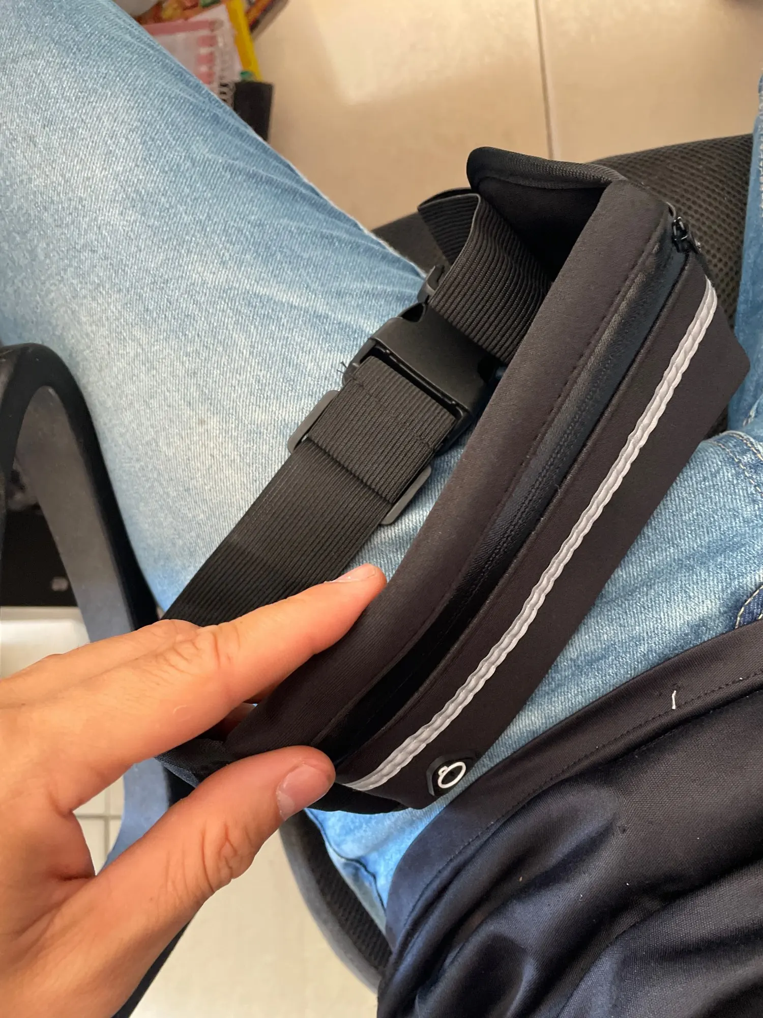 Pochete Esportiva cintura Preta porta celular garrafa utensílios para Corrida Preta photo review
