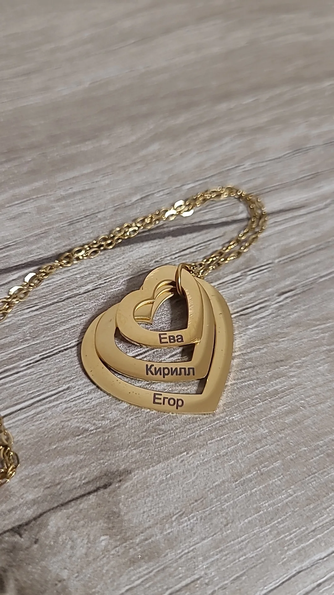 2023 Custom Stainless Steel Engraved Name Necklace For Lover Family Gift Personalized Heart Pendant Jewelry photo review