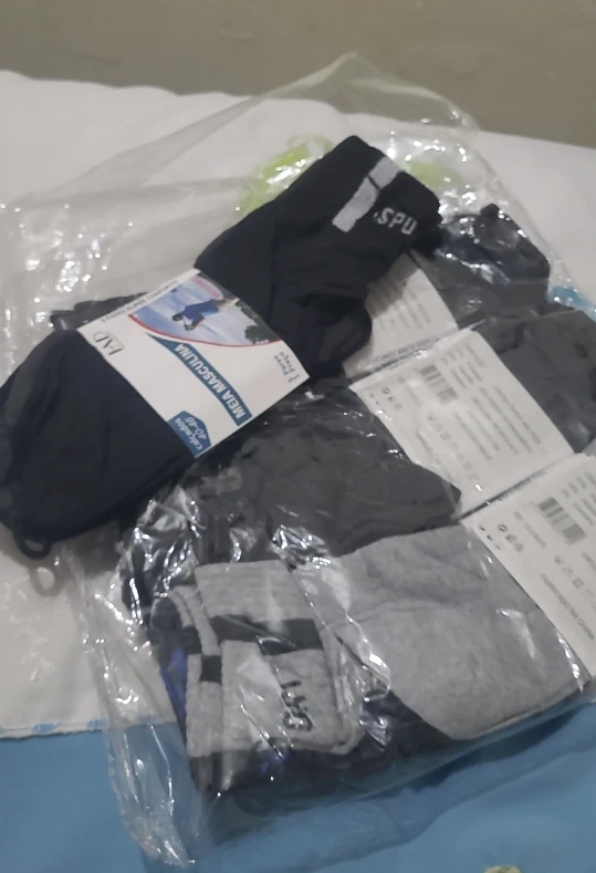 12 pares,Brasil,meias masculino,meia masculina,meia antiderrapante,meia de compressão ,meia anti derrapante,meia corrida (cópia) photo review