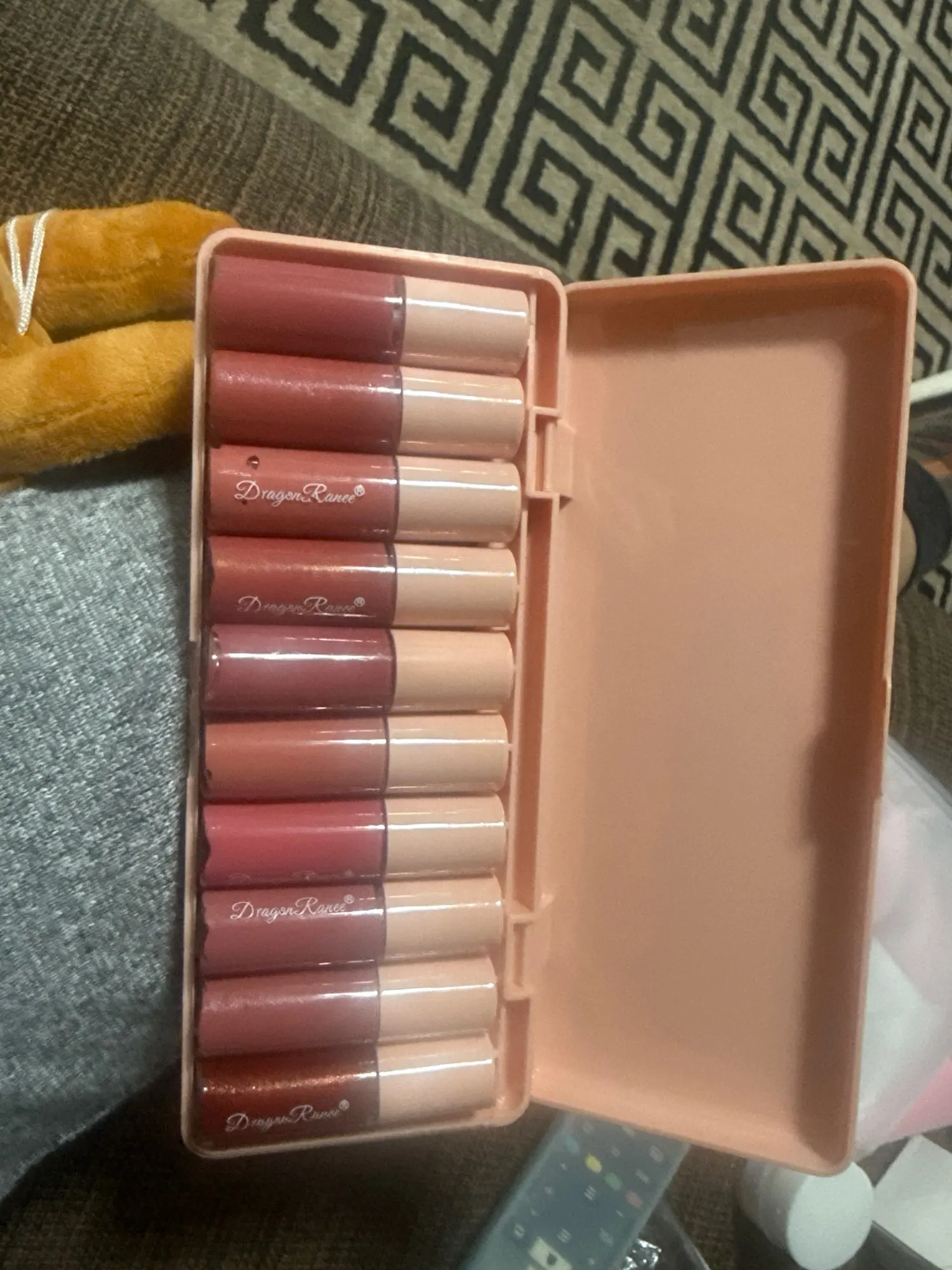 10-Piece Glitter Lip Gloss Set – Moisturizing, Non-Stick, Long-Lasting & Pearlescent Shine